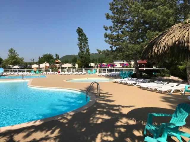 Camping Officiel Siblu Les Rives De Condrieu Zewnętrze zdjęcie