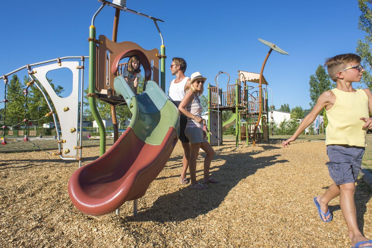 Camping Officiel Siblu Les Rives De Condrieu Zewnętrze zdjęcie